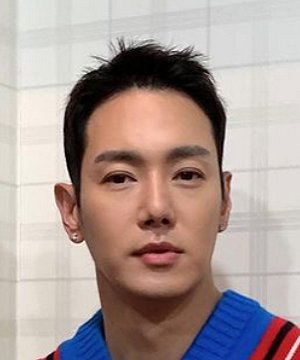 Hwang Yoon Suk